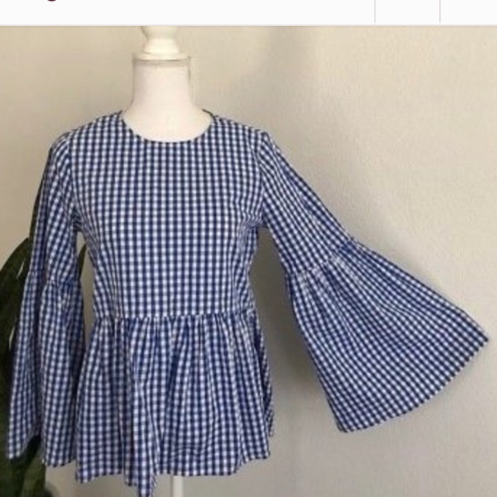 Who What Wear • Blue and white gingham bell sleeve